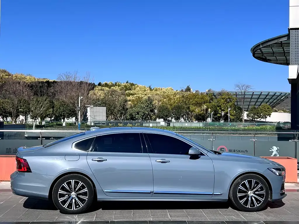 Volvo S90 PHEV — фото 6