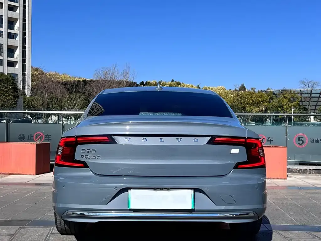 Volvo S90 PHEV — фото 2