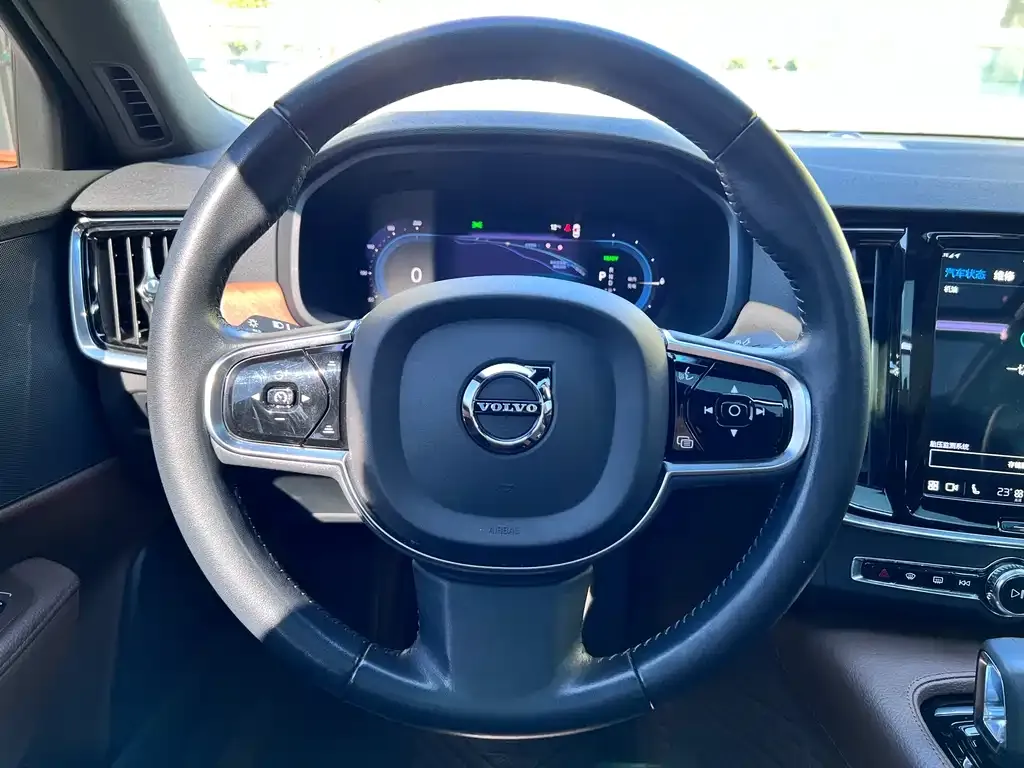 Volvo S90 PHEV — фото 8