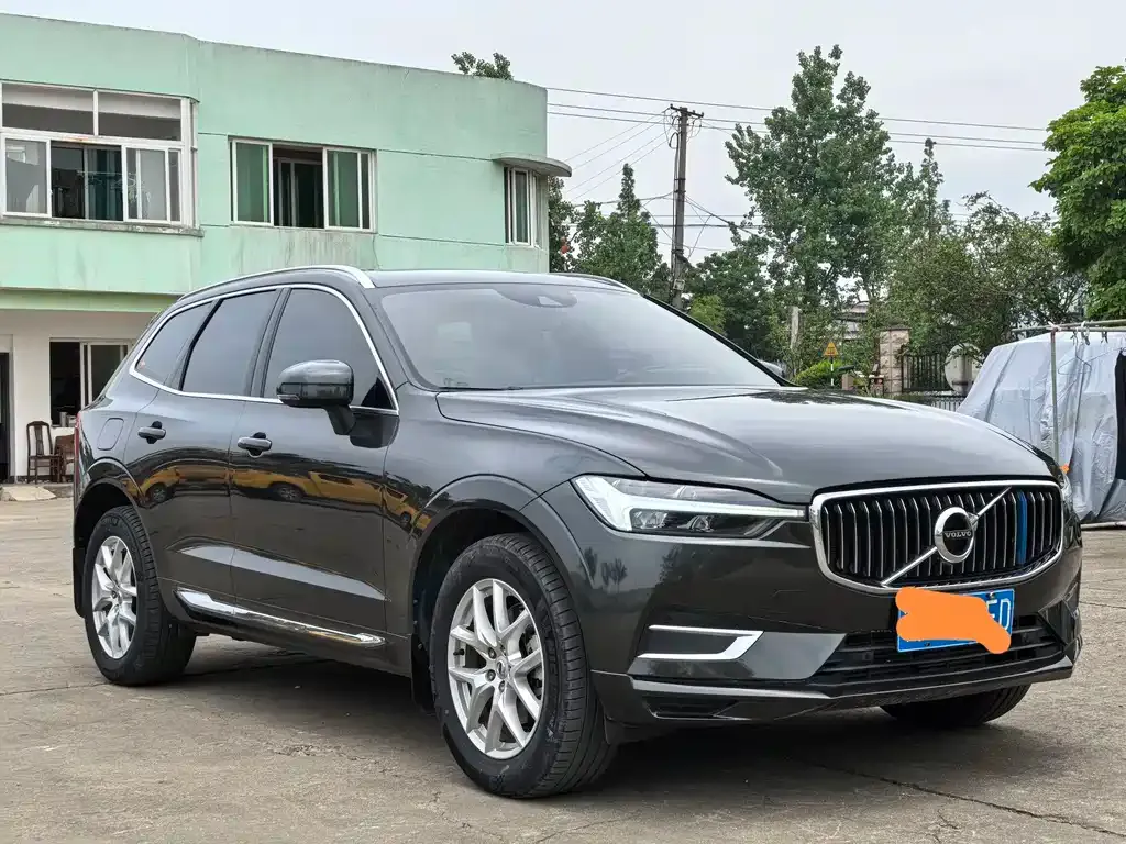 Volvo XC60 — фото 3