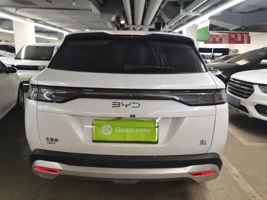 BYD L DM-i — фото 2