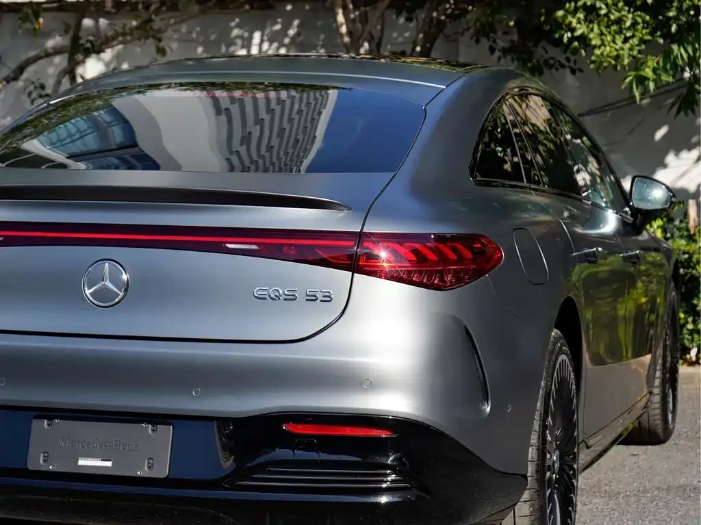 Mercedes-Benz EQS AMG — фото 5
