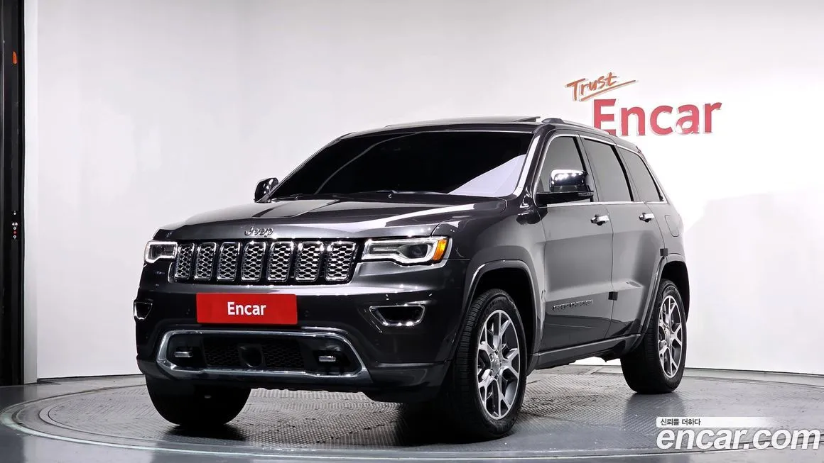 Jeep Cherokee — фото 1
