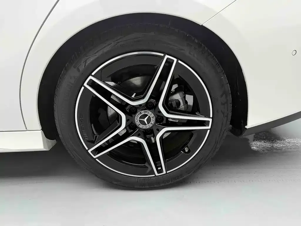Mercedes-Benz CLA (Import) — фото 10