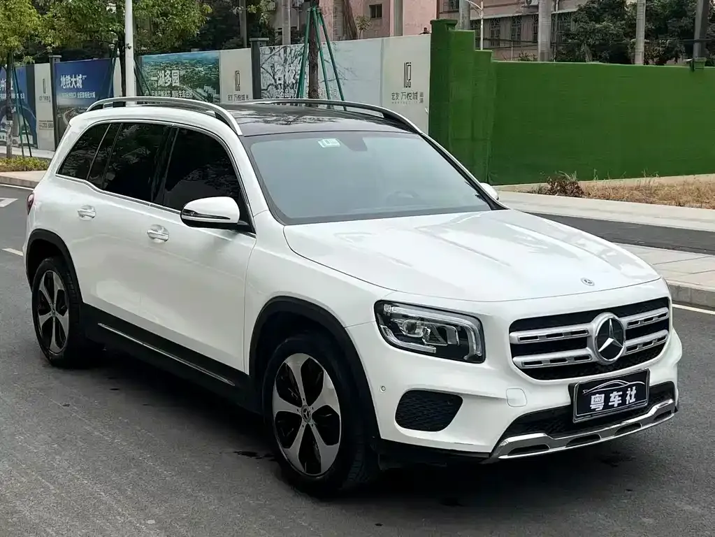 Mercedes-Benz GLB — фото 8