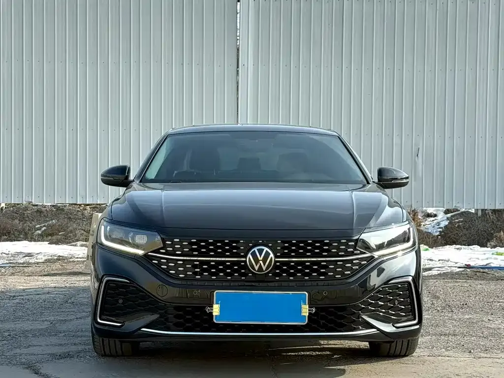 Volkswagen Passat — фото 2