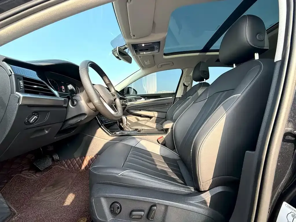 Volkswagen Passat — фото 4