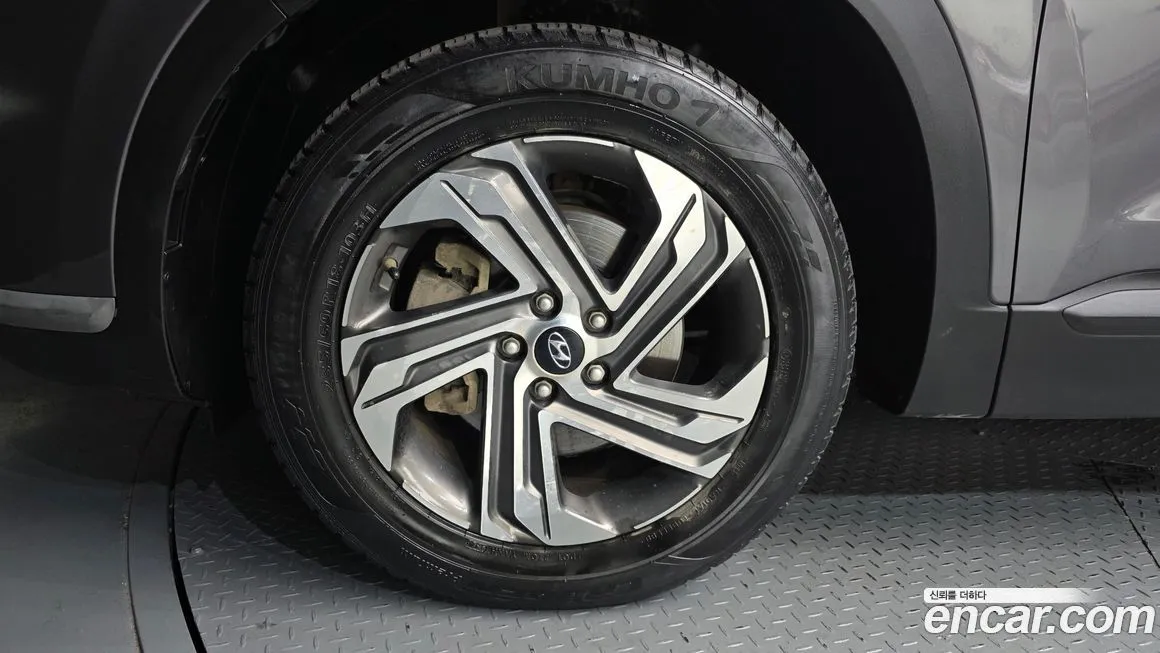 Hyundai Santafe — фото 8