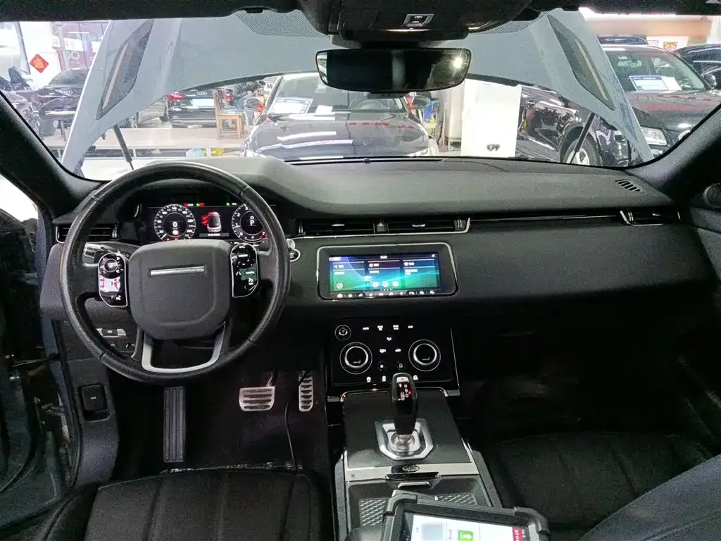 Land Rover Evoque — фото 10