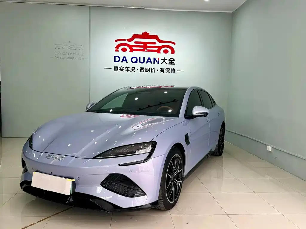 BYD Seal — фото 1