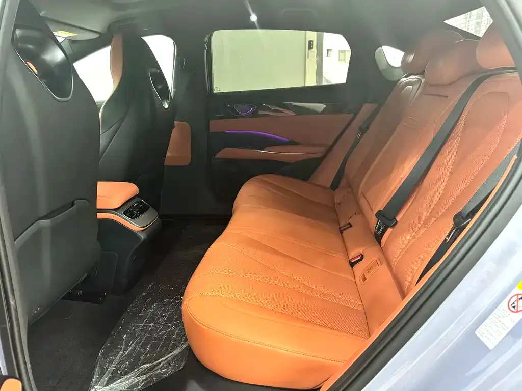 BYD Seal — фото 6