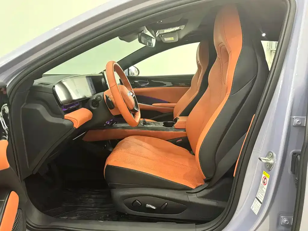 BYD Seal — фото 4