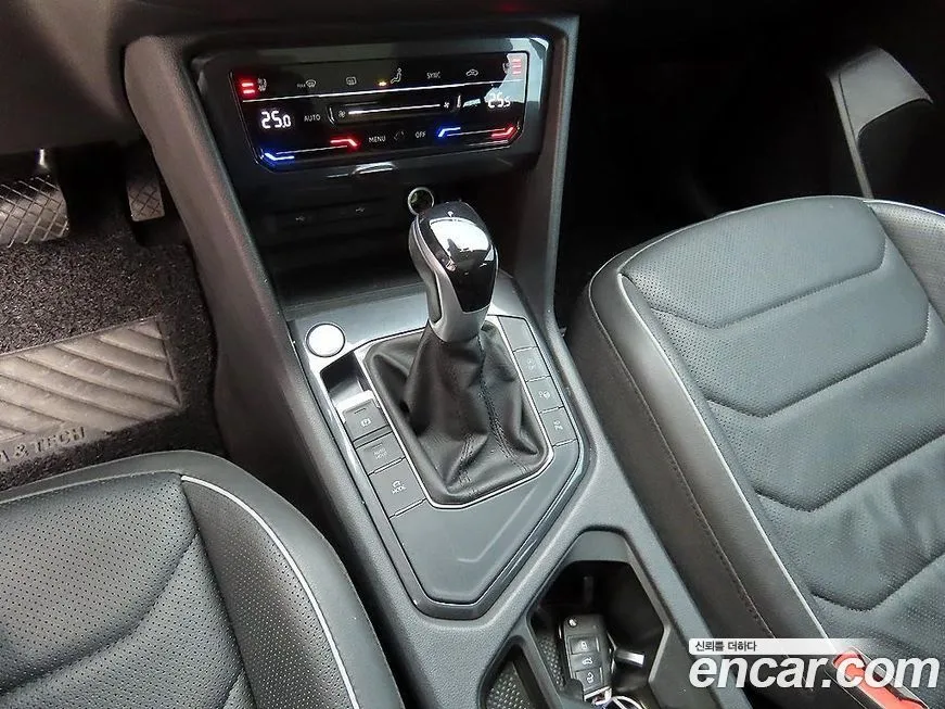 Volkswagen Tiguan — фото 5