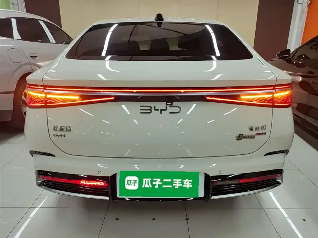 BYD Seal 07 DM-i — фото 6
