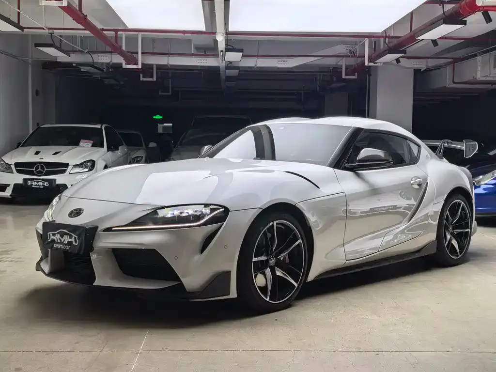 Toyota Supra — фото 1