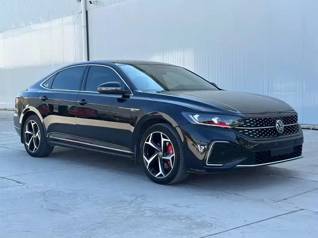 Volkswagen Passat — фото 3