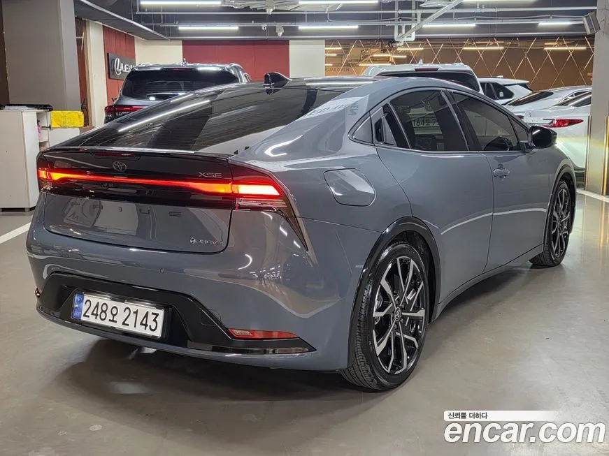 Toyota Prius — фото 7