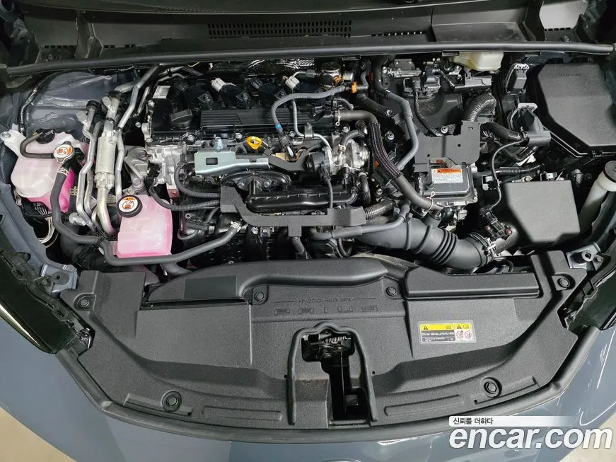 Toyota Prius — фото 10