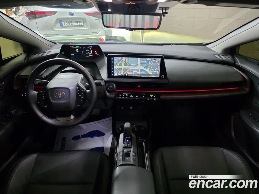 Toyota Prius — фото 5