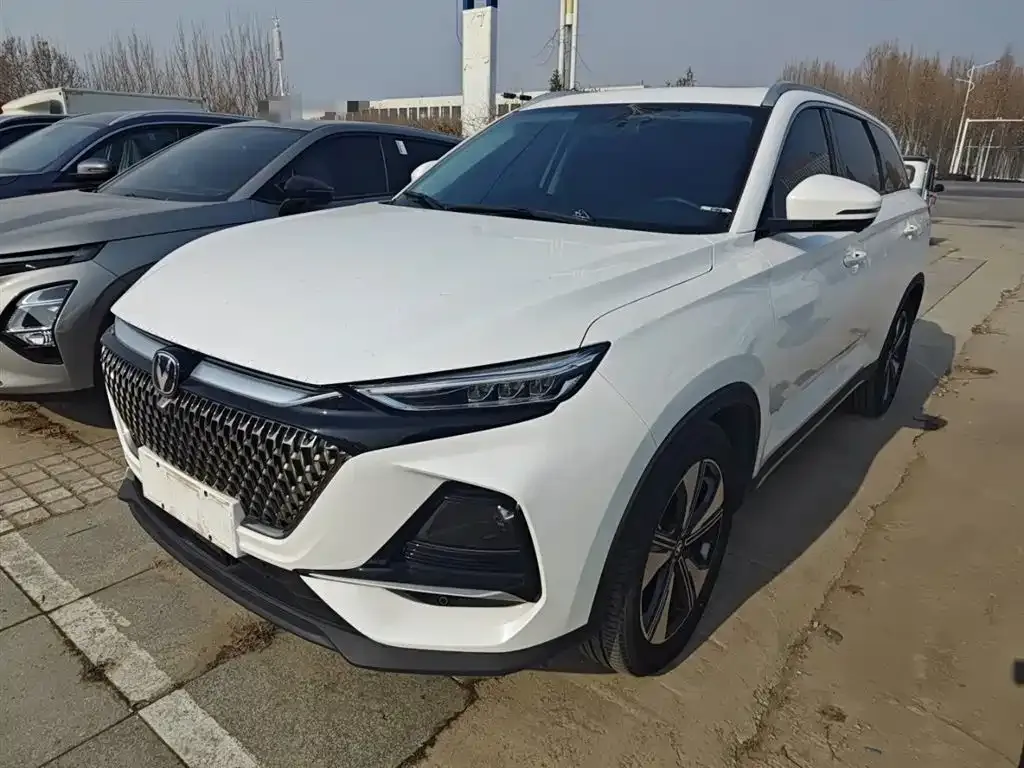 Changan X7 PLUS — фото 1