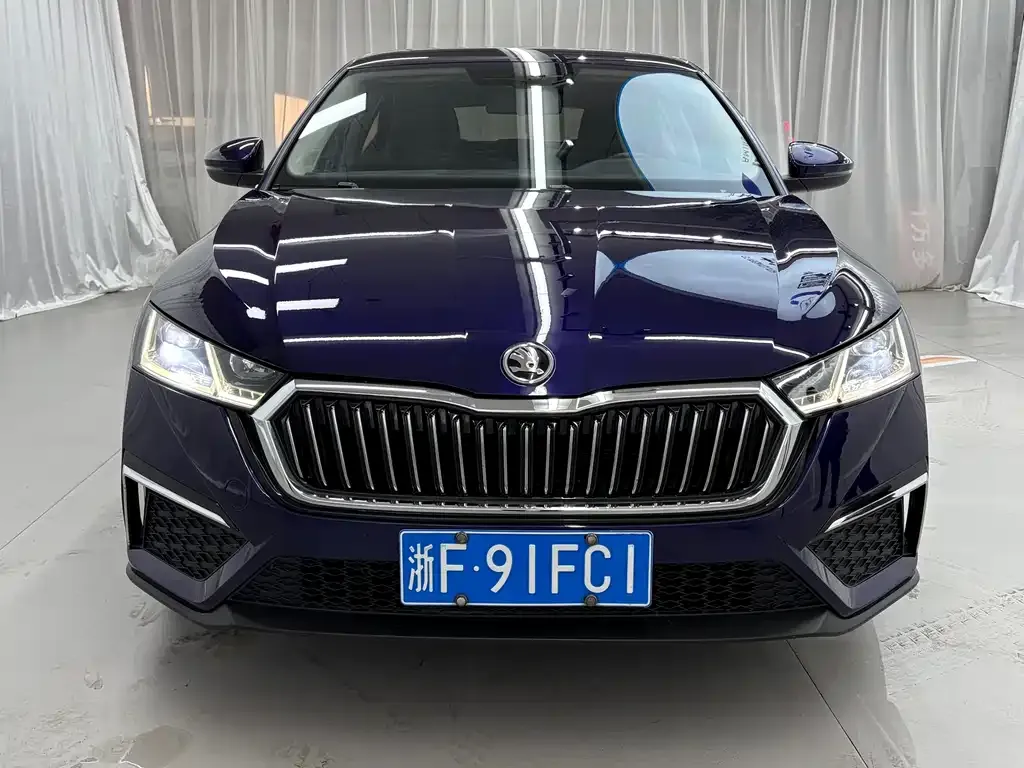 Skoda Octavia — фото 7