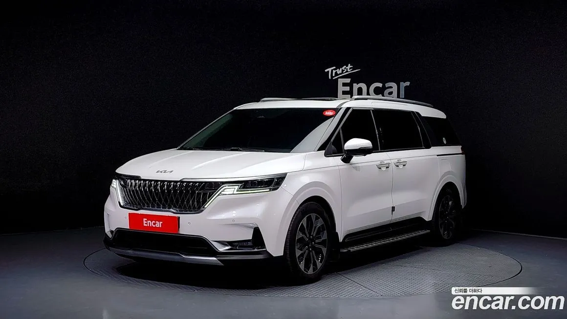 Kia Carnival — фото 1
