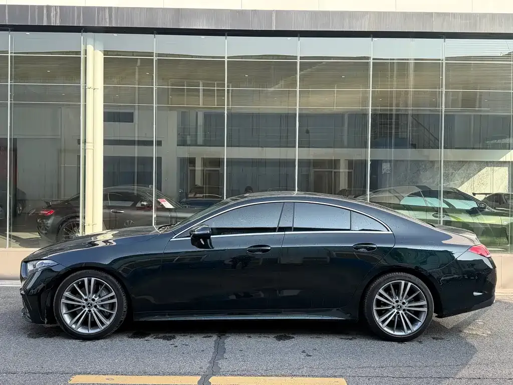 Mercedes-Benz CLS — фото 8