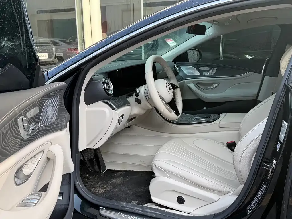 Mercedes-Benz CLS — фото 5