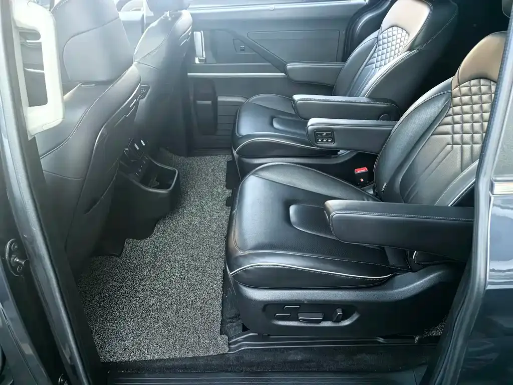 Hyundai Custo — фото 8