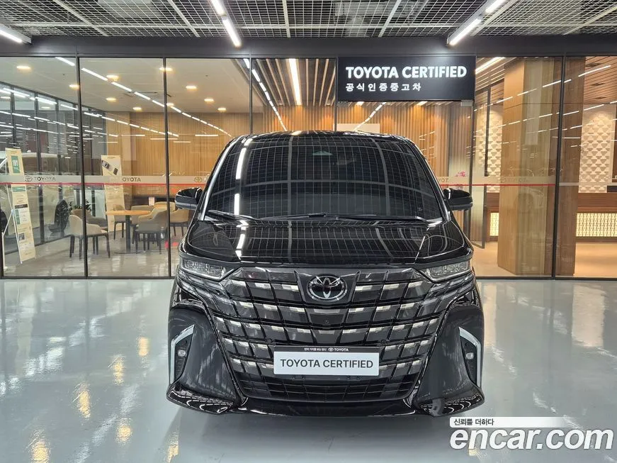 Toyota Alphard — фото 10