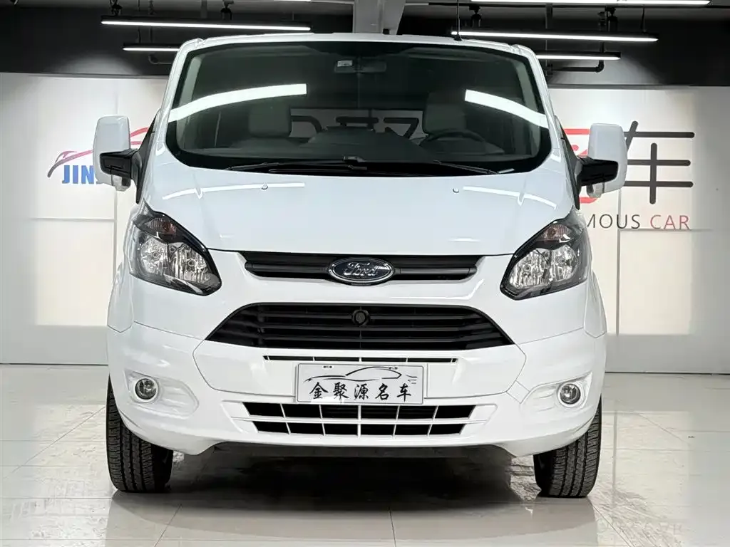 Ford Tourneo — фото 4