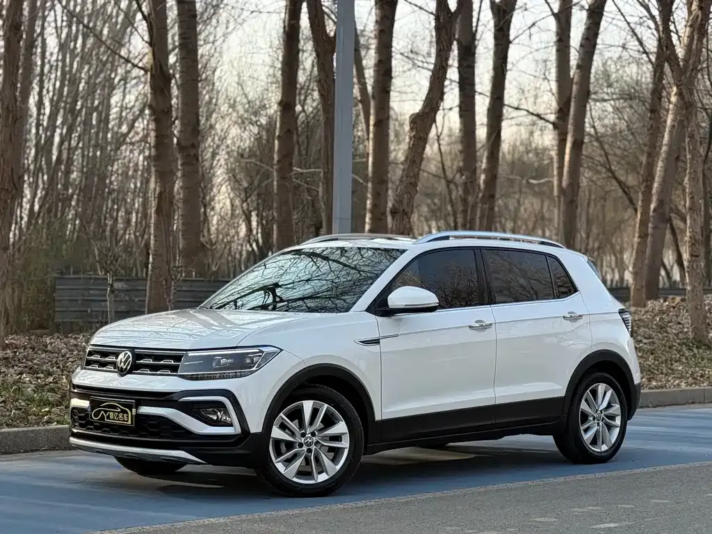 Volkswagen T-Cross — фото 1