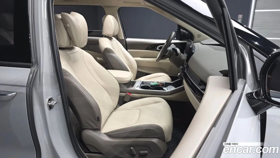 Kia Carnival — фото 10