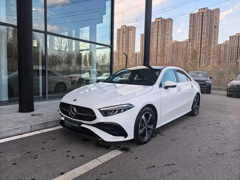 Mercedes-Benz A-Class — фото 1