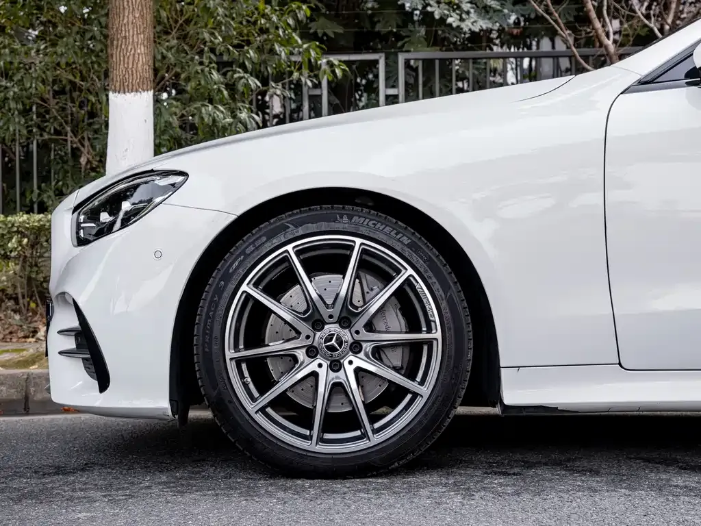 Mercedes-Benz E-Class (Import) — фото 9