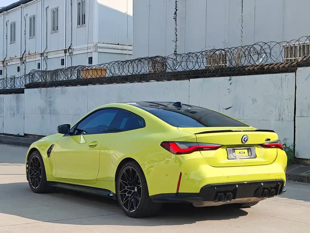 BMW M4 — фото 9