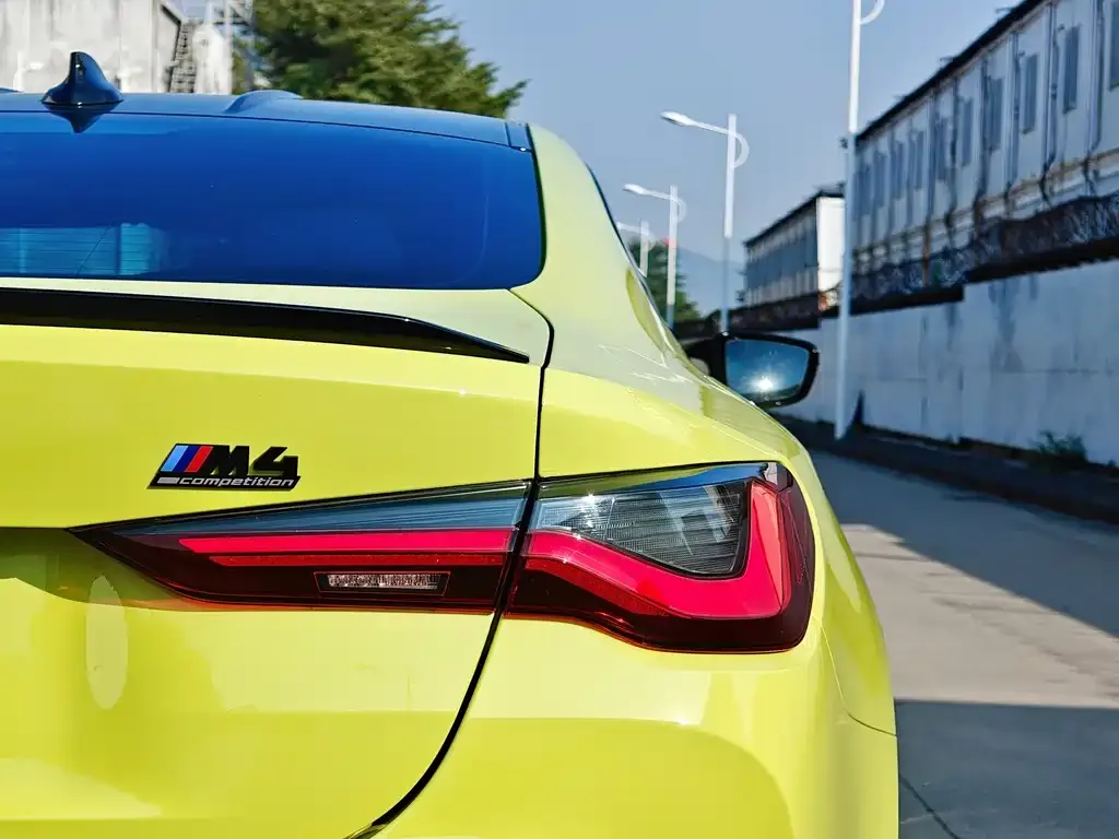 BMW M4 — фото 8