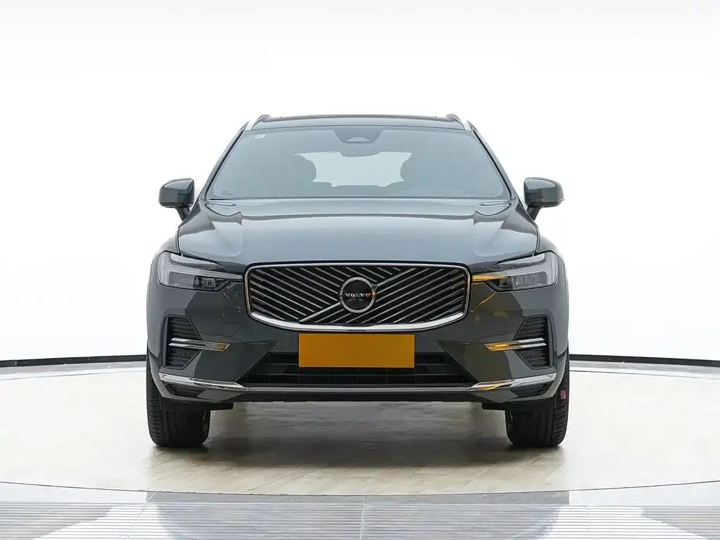 Volvo XC60 — фото 3