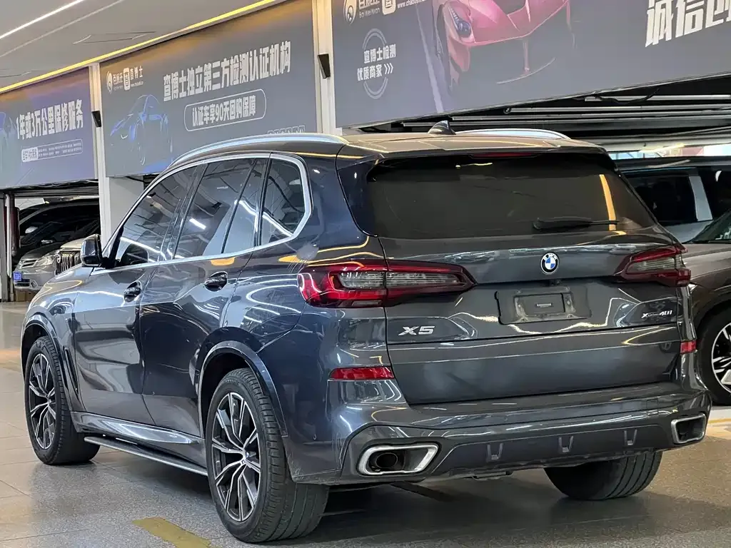BMW X5 (Import) — фото 2