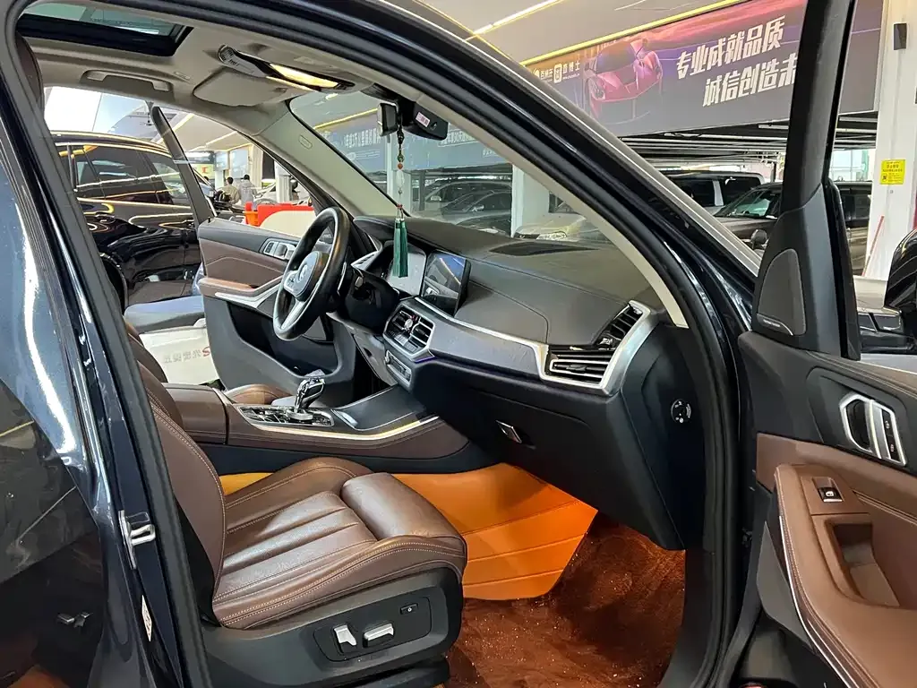 BMW X5 (Import) — фото 10