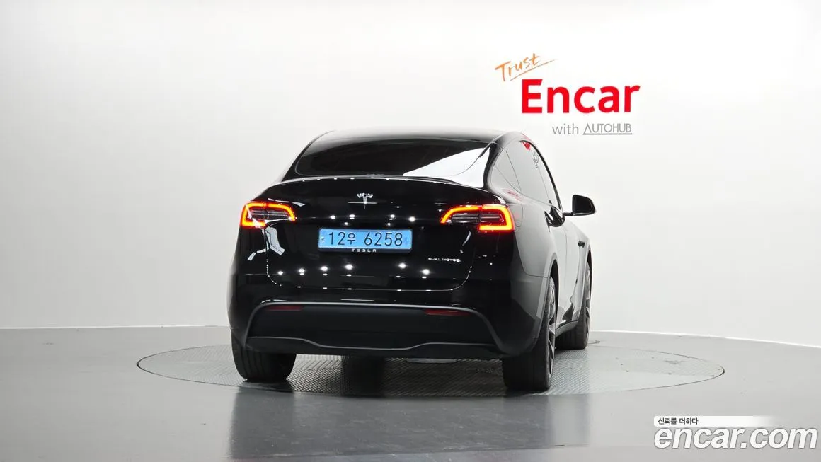 Tesla Model Y — фото 4