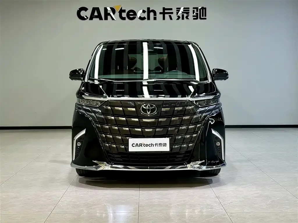 Toyota Alphard — фото 3