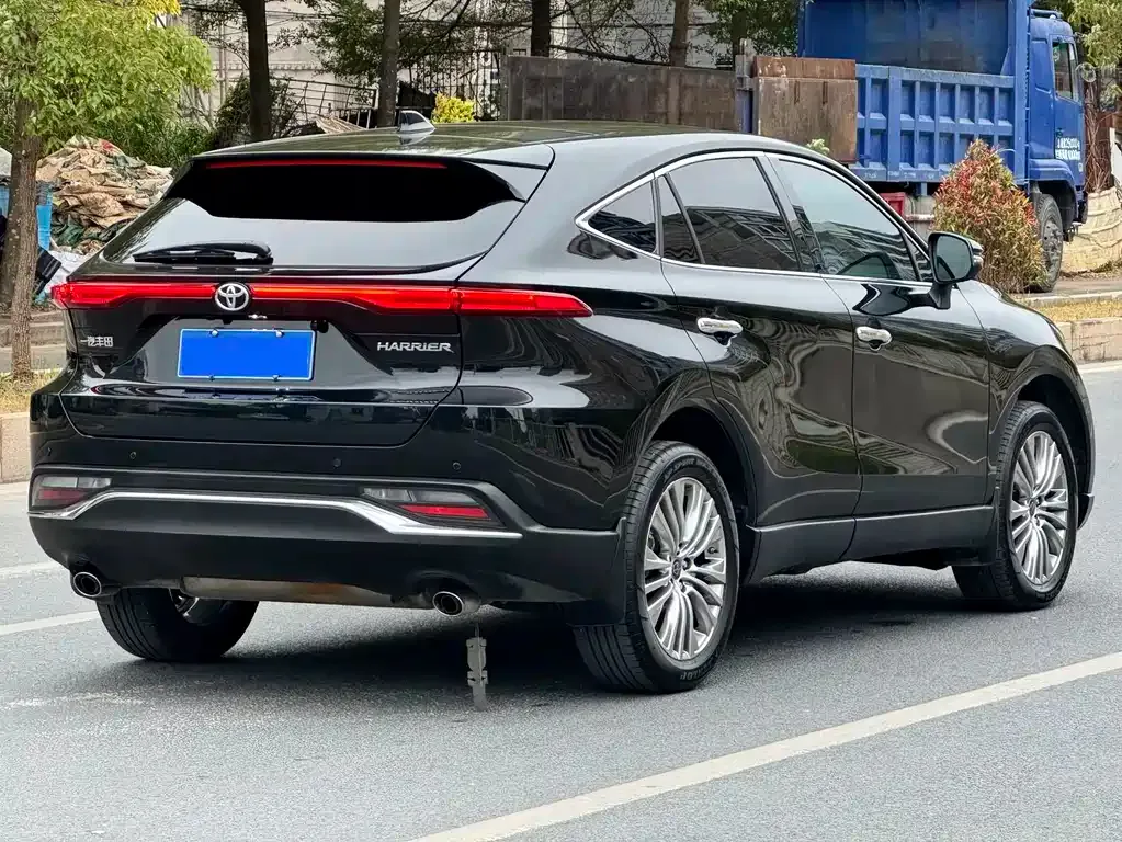 Toyota Harrier — фото 5