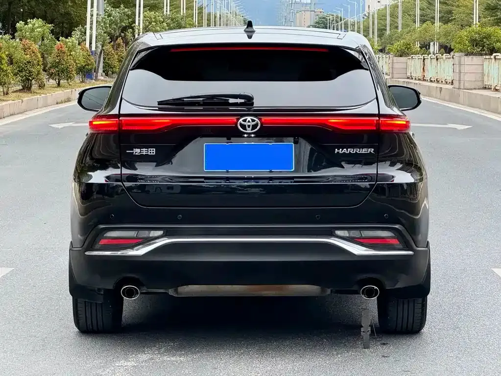 Toyota Harrier — фото 8