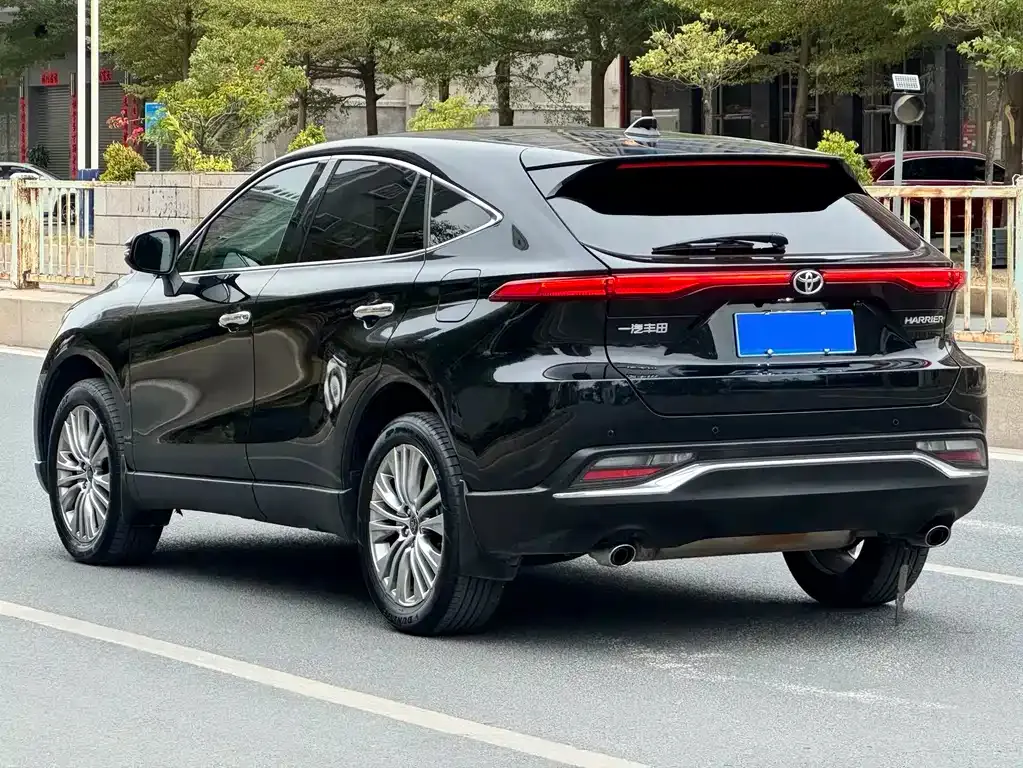 Toyota Harrier — фото 9
