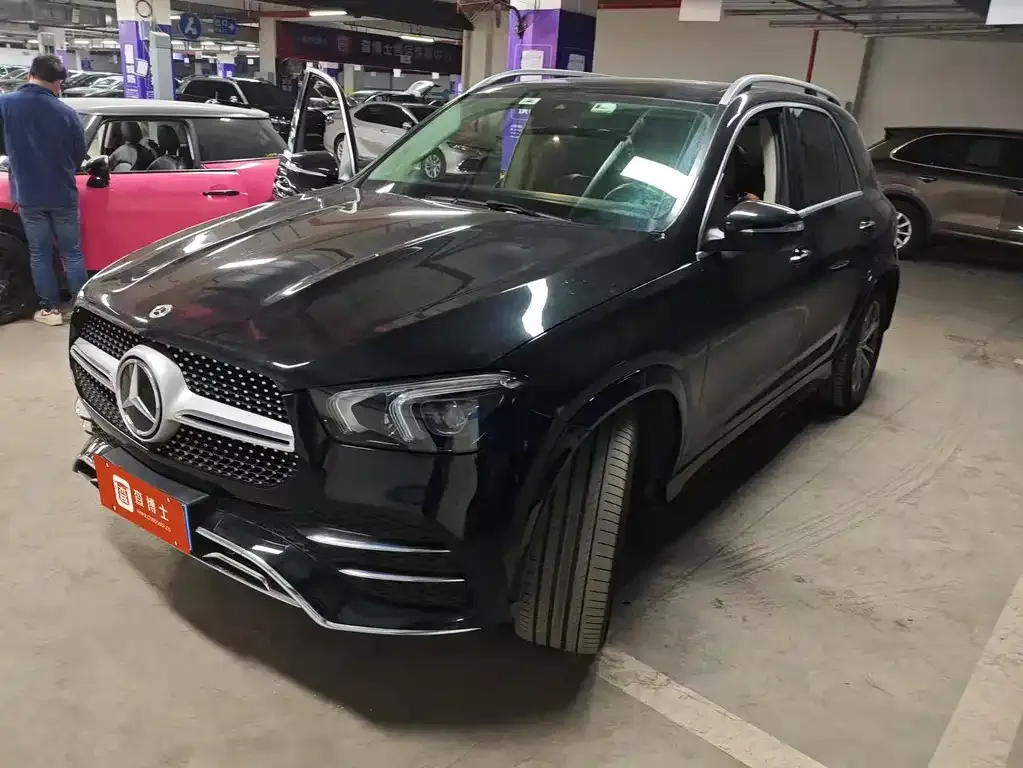 Mercedes-Benz GLE — фото 1