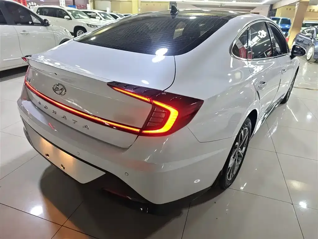 Hyundai Sonata — фото 6