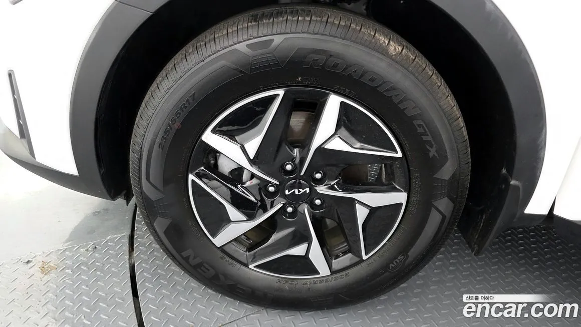 Kia Sorento — фото 8