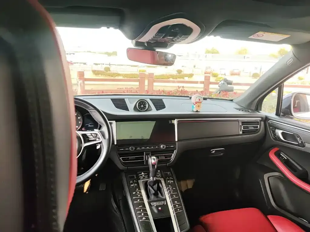Porsche Macan — фото 3