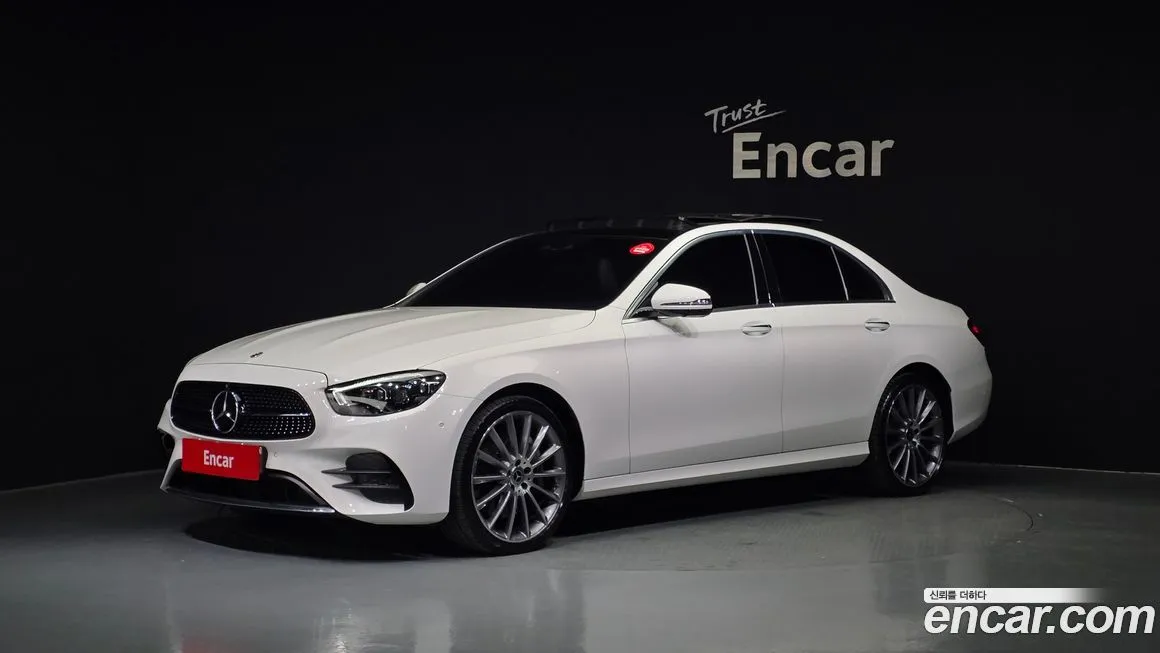 Mercedes-Benz E-Class — фото 1